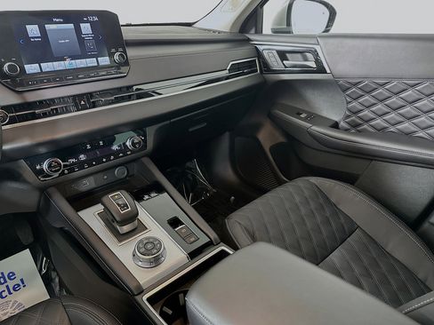 Used 2023 Mitsubishi Outlander SEL 40th Anniversary image 24