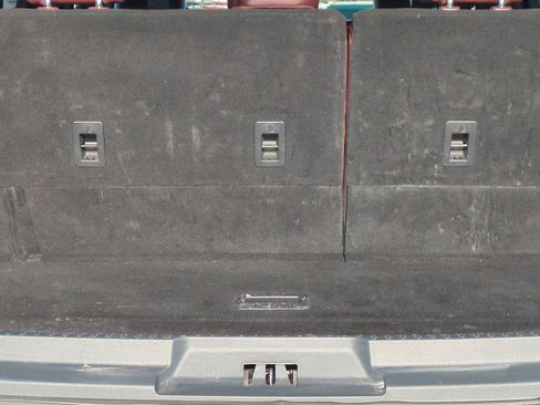 Used 2023 Ford Expedition Limited image 41