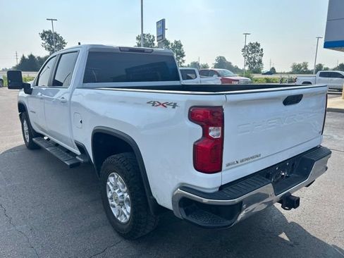 Used 2022 Chevrolet Silverado 2500 LT w/ Convenience Package AWD/4WD image 7
