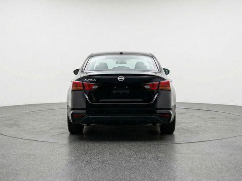 Used 2025 Nissan Altima 2.5 SV image 7