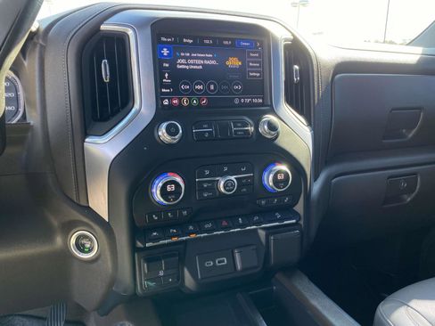 Used 2020 GMC Sierra 1500 SLT w/ SLT Premium Plus Package image 25