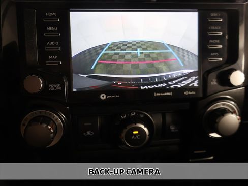 Used 2024 Toyota 4Runner TRD Off-Road image 5