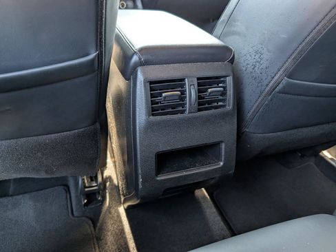 Used 2025 Mitsubishi Outlander SE FWD image 30