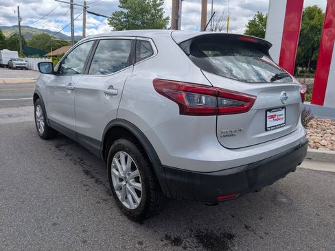 Used 2021 Nissan Rogue Sport S FWD image 5