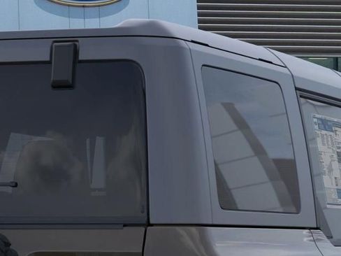 New 2025 Ford Bronco Outer Banks w/ Sasquatch Package image 25