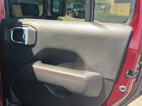 Used 2021 Jeep Gladiator Rubicon AWD/4WD image 27