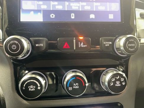 Used 2025 RAM 1500 Big Horn AWD/4WD image 18