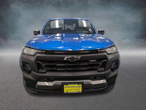 Used 2024 Chevrolet Colorado Trail Boss w/ Safety Package AWD/4WD image 2