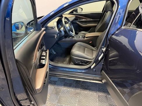 Certified 2025 MAZDA CX-30 AWD 2.5 S w/ Premium Package image 14