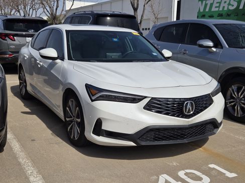 Used 2023 Acura Integra image 3