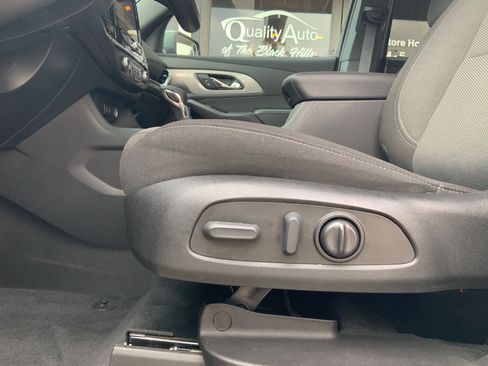 Used 2023 Chevrolet Traverse LT w/ LPO, Floor Liner Package AWD/4WD image 13