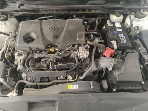 Used 2022 Toyota Camry SE FWD image 30