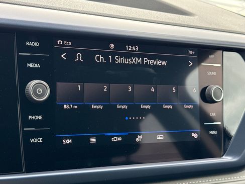 Certified 2024 Volkswagen Taos SE image 27