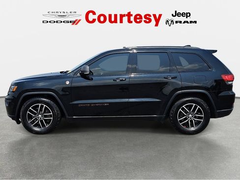 Used 2018 Jeep Grand Cherokee Trailhawk w/ Trailhawk Luxury Group AWD/4WD image 7
