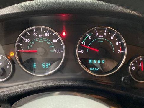 Used 2014 Jeep Wrangler Unlimited Sport w/ Quick Order Package 24S AWD/4WD image 15
