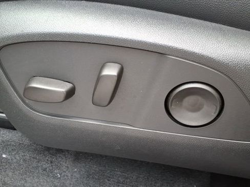 New 2026 Chevrolet Traverse Z71 w/ LPO, Floor Liner Package image 8