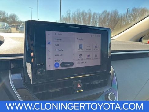Used 2023 Toyota Corolla LE image 12