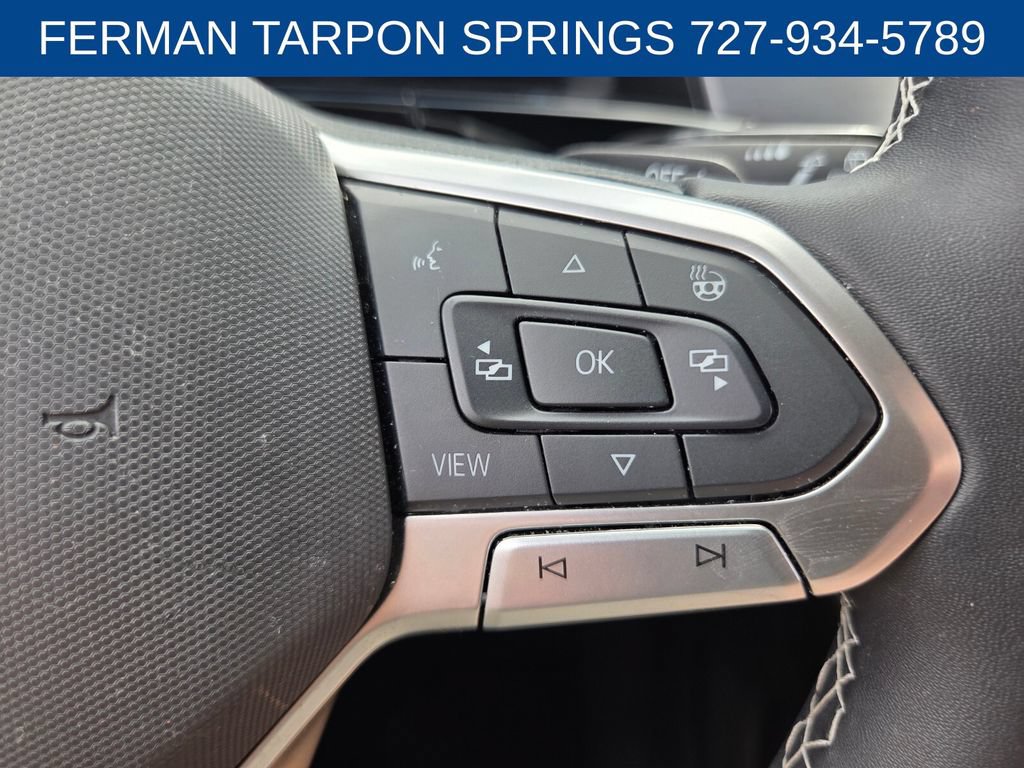 Used 2024 Volkswagen Atlas Cross Sport SE FWD image 29