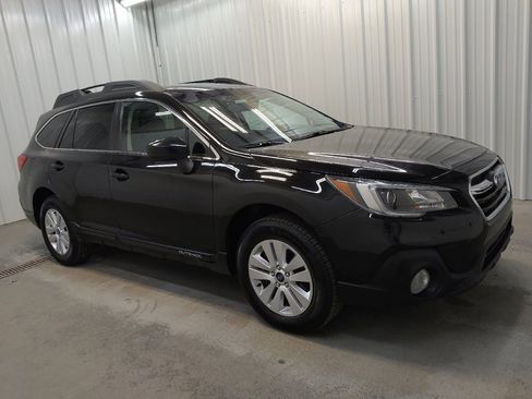 Used 2019 Subaru Outback 2.5i Premium AWD/4WD image 11