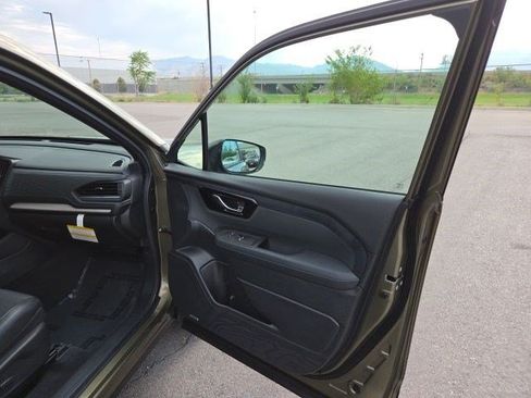 Used 2026 Subaru Forester Limited AWD/4WD image 19