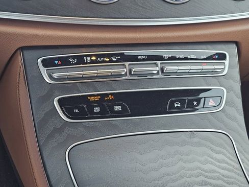 Used 2022 Mercedes-Benz E 450 Cabriolet image 18