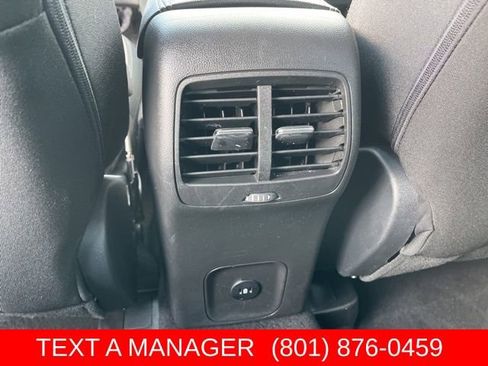 Used 2025 Ford Escape Active AWD/4WD image 17