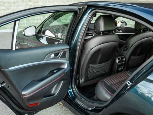 Used 2024 Genesis G70 2.5T w/ Sport Prestige Package image 19