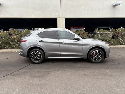 Used 2021 Alfa Romeo Stelvio Ti image 3