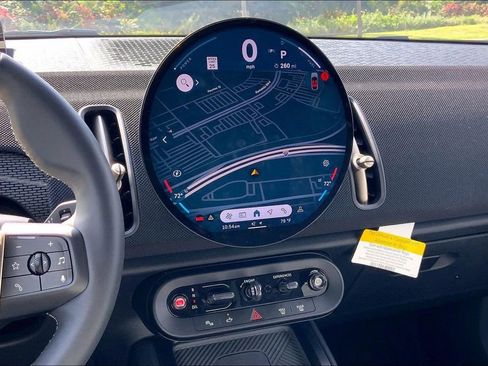 Certified 2025 MINI Cooper Countryman S w/ Comfort Package Max image 7