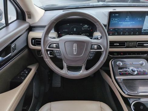 Used 2023 Lincoln Nautilus AWD w/ Premium Package image 16