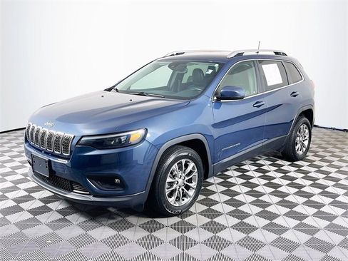 Used 2020 Jeep Cherokee Latitude Plus w/ Cold Weather Group image 4