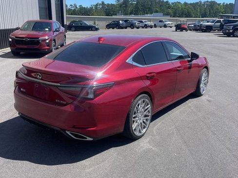 Used 2019 Lexus ES 350 F Sport w/ Accessory Package 2 FWD image 4