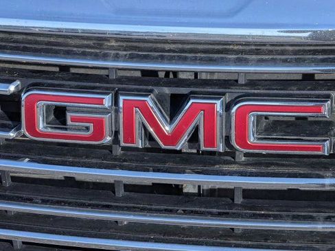 Used 2022 GMC Terrain SLT AWD/4WD image 8