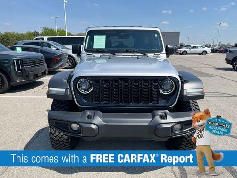 Used 2024 Jeep Wrangler Willys AWD/4WD image 2