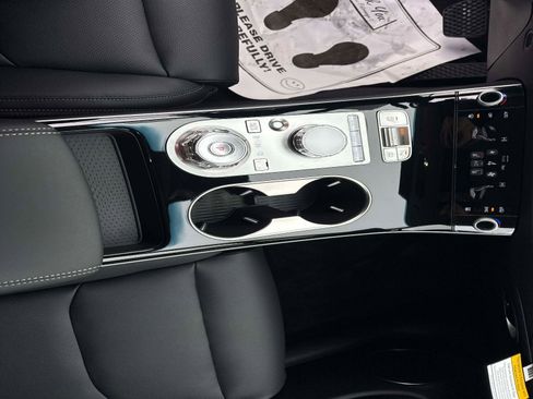 New 2026 Genesis GV70 2.5T image 24