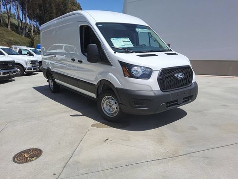 New 2026 Ford Transit 150 148 Medium Roof w/ Load Area Protection Package RWD image 3