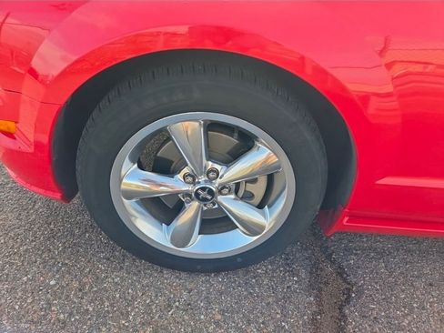 Used 2008 Ford Mustang GT RWD image 8
