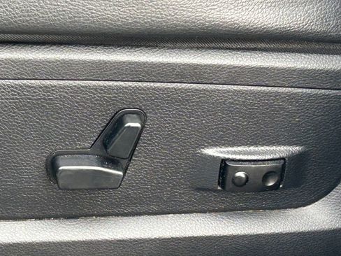 Used 2016 RAM 1500 Sport image 29