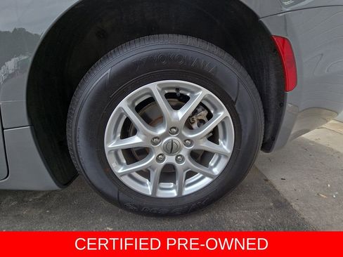 Used 2023 Chrysler Pacifica Touring-L FWD image 34