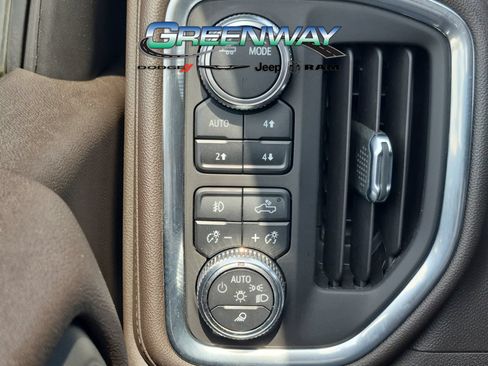 Used 2021 GMC Sierra 1500 SLT AWD/4WD image 21
