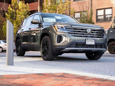 New 2026 Volkswagen Atlas SE image 7