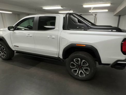 New 2025 GMC Canyon AT4 w/ Nightfall Edition image 41