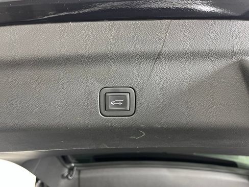 Certified 2023 Chevrolet Tahoe High Country AWD/4WD image 11