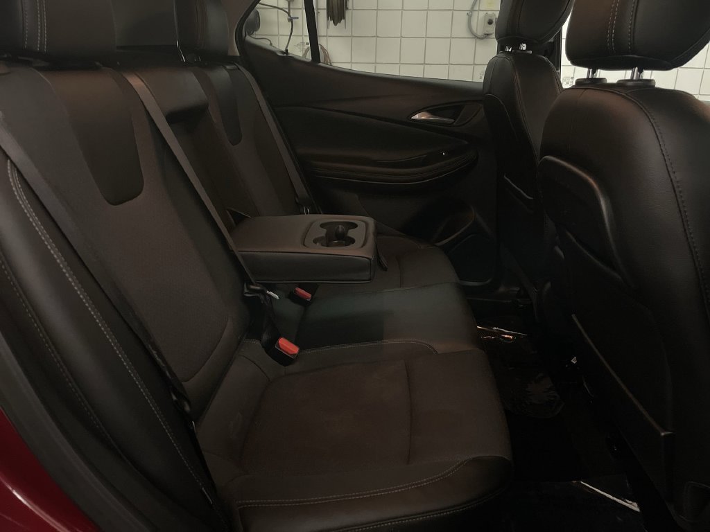 Used 2021 Buick Encore GX Select w/ Sport Touring Package FWD image 18