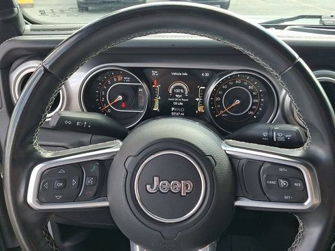 Used 2021 Jeep Wrangler Unlimited Sahara w/ LED Lighting Group AWD/4WD image 19