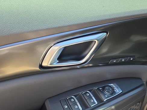 New 2027 Kia Carnival SX Prestige FWD image 20