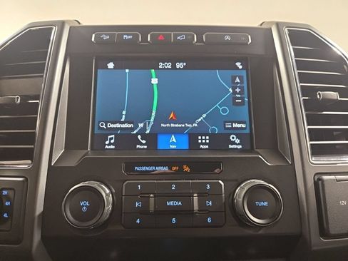 Used 2019 Ford F150 XLT w/ Equipment Group 302A Luxury AWD/4WD image 19