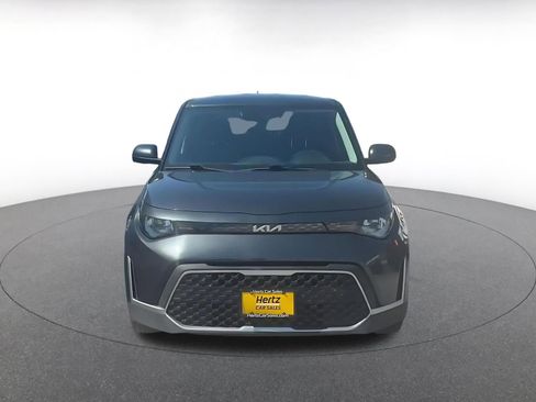 Used 2025 Kia Soul LX w/ LX Technology Package FWD image 4