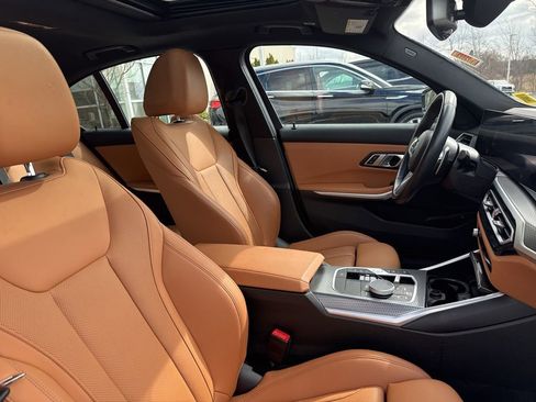 Used 2023 BMW 330e xDrive w/ M Sport Package image 28