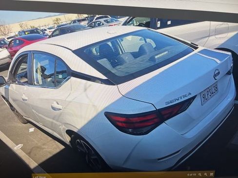 Used 2024 Nissan Sentra SV image 7